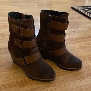 Sorel Wedges